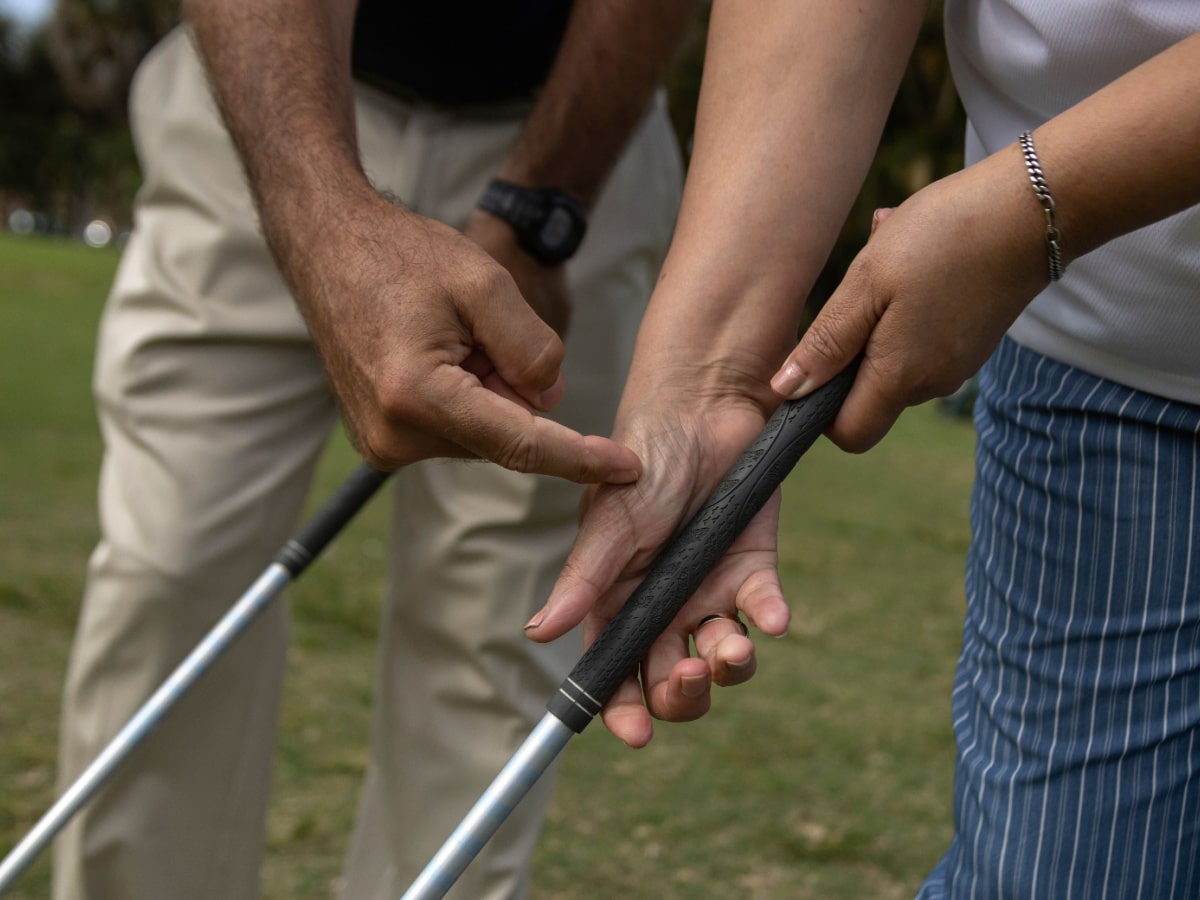 Weak Right-Hand Golf Grip